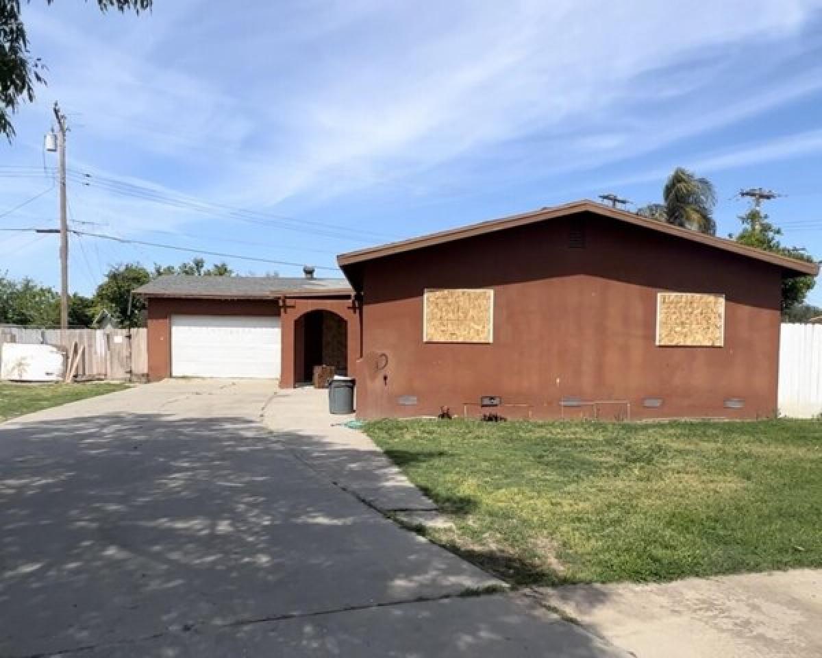 Picture of Home For Sale in Tulare, California, United States