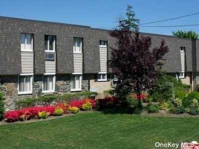 Apartment For Rent in Bay Shore, New York