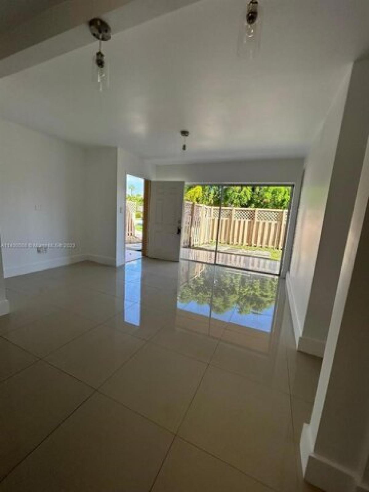 Picture of Home For Rent in Doral, Florida, United States