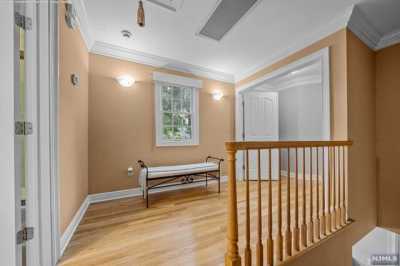 Home For Sale in Glen Rock, New Jersey