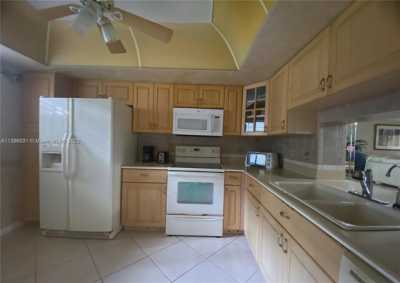 Home For Rent in Weston, Florida