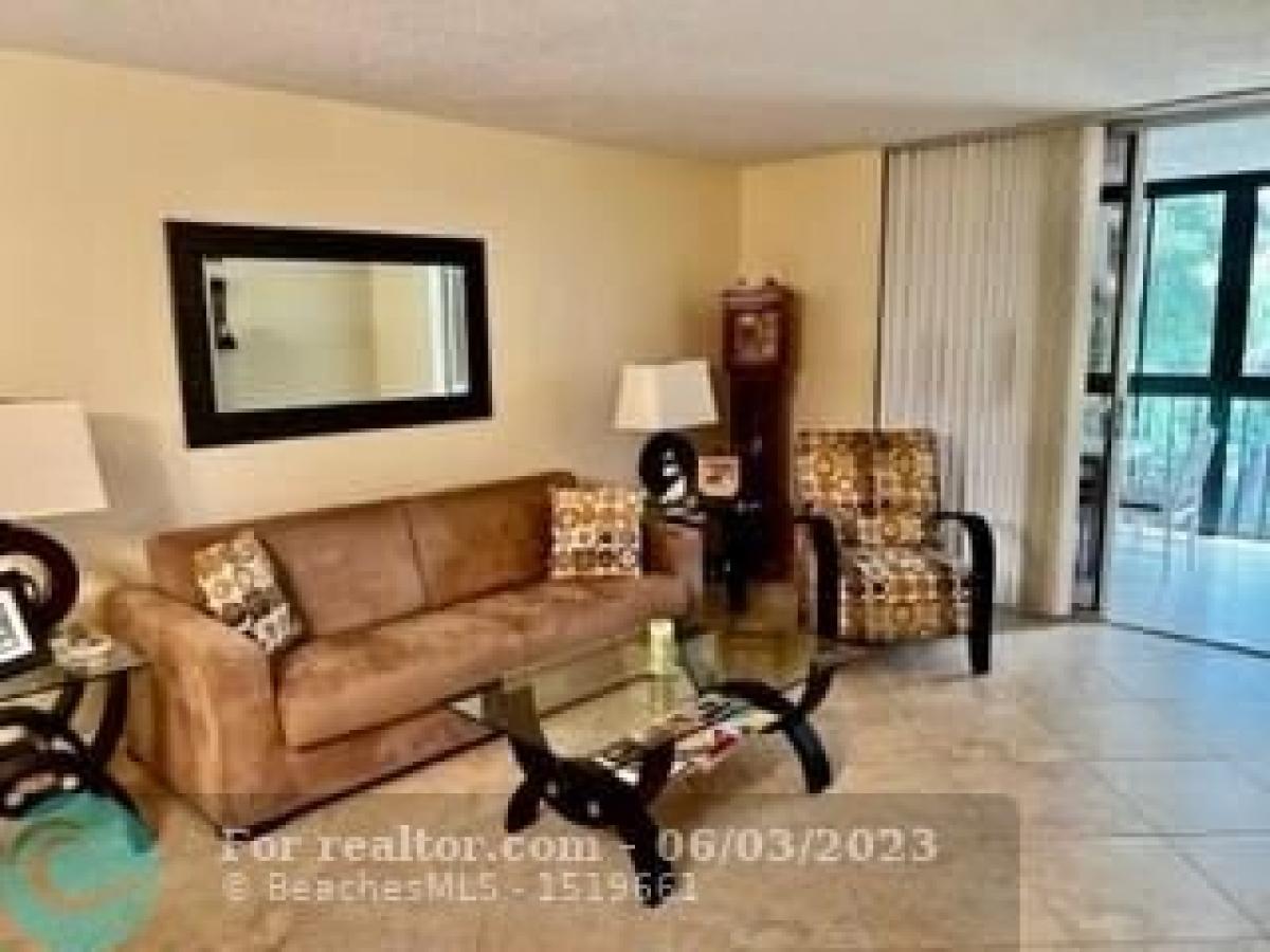 Picture of Home For Sale in Margate, Florida, United States