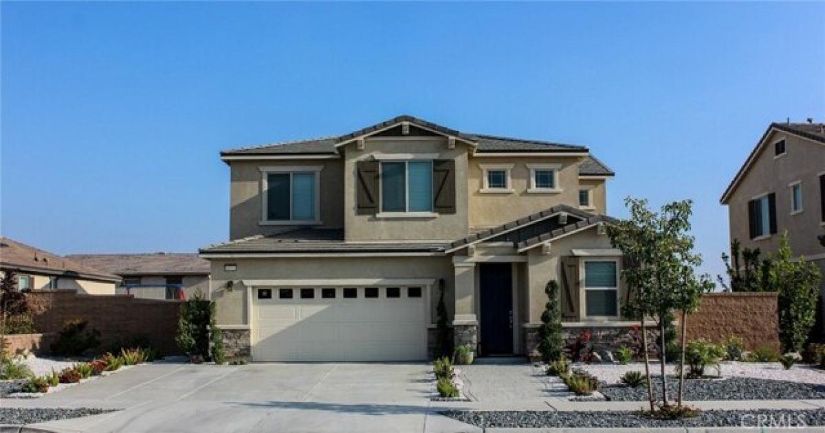 Picture of Home For Sale in Fontana, California, United States