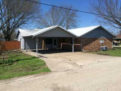 Home For Sale in Leonard, Texas
