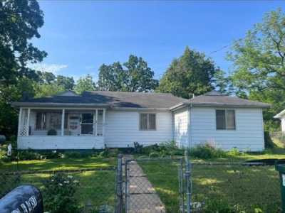 Home For Sale in Mountain View, Missouri