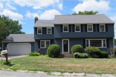 Home For Sale in Nashua, New Hampshire