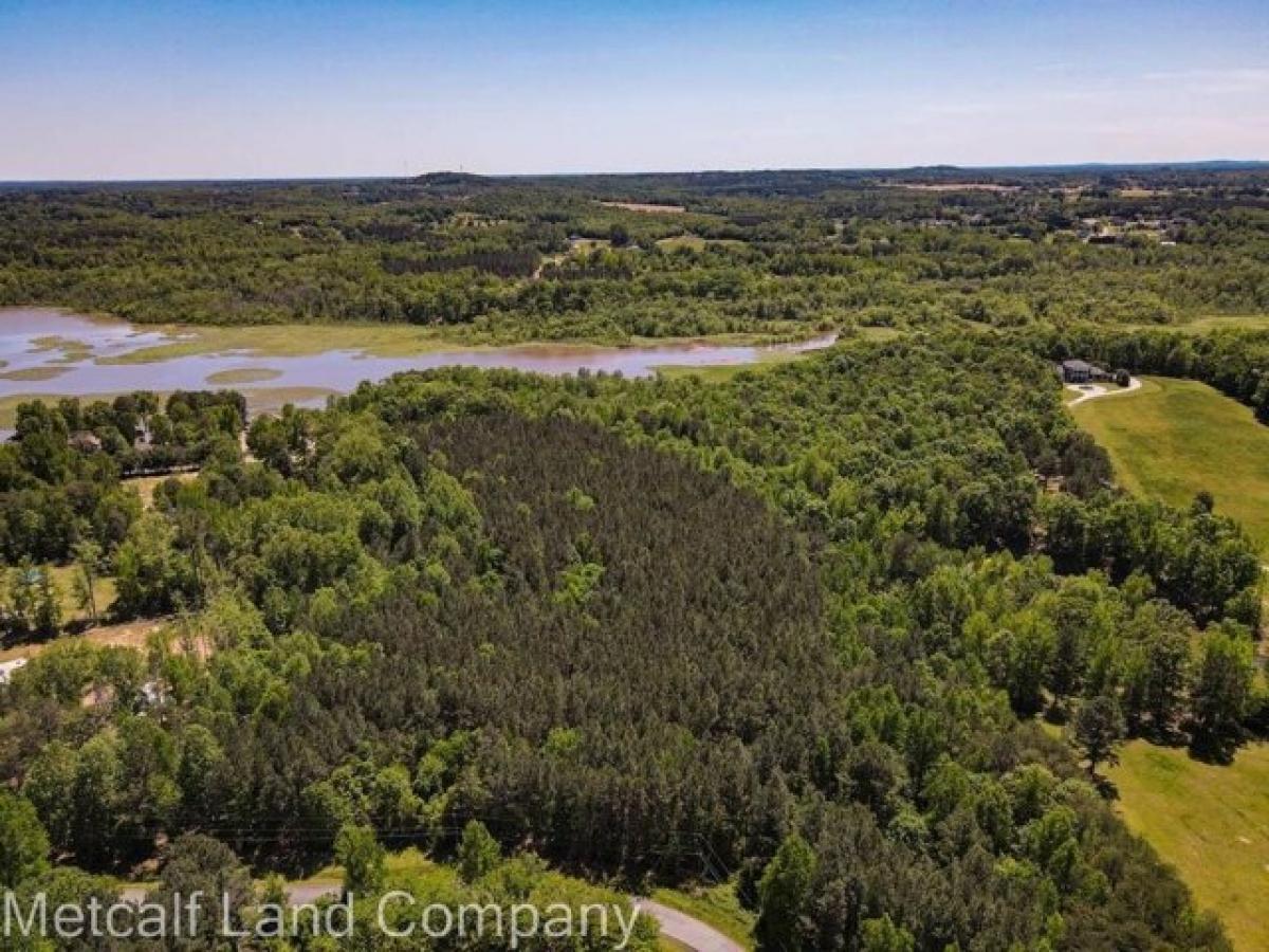 Picture of Residential Land For Sale in Campobello, South Carolina, United States