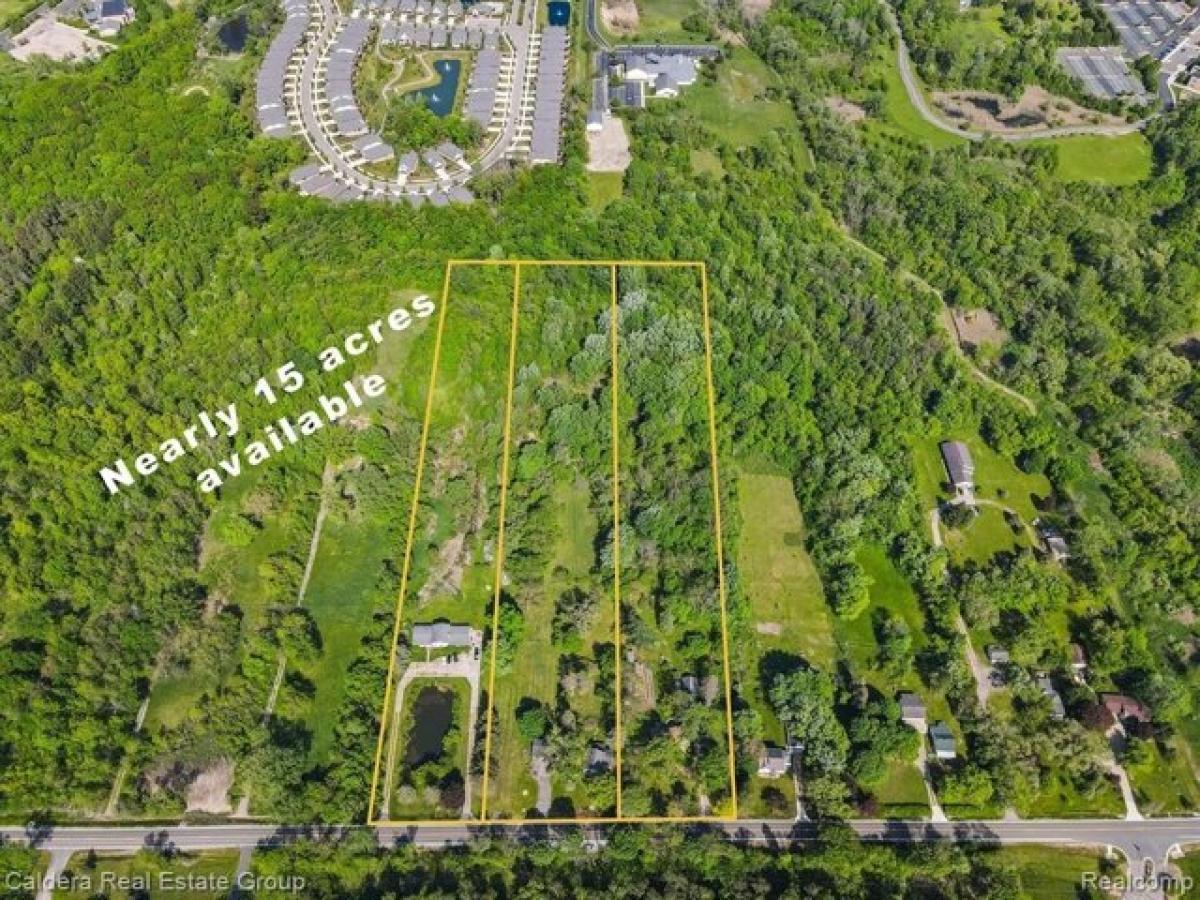Picture of Residential Land For Sale in Auburn Hills, Michigan, United States