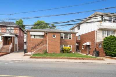 Home For Sale in North Bergen, New Jersey