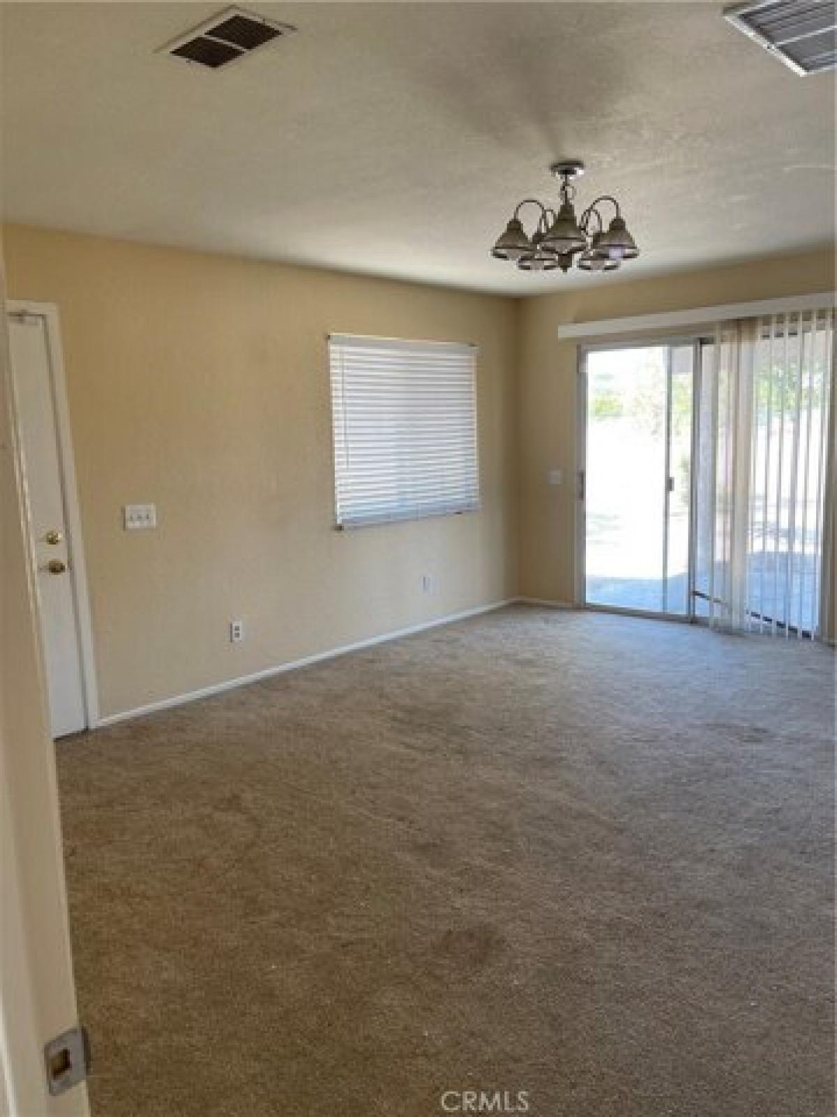 Picture of Home For Sale in Victorville, California, United States