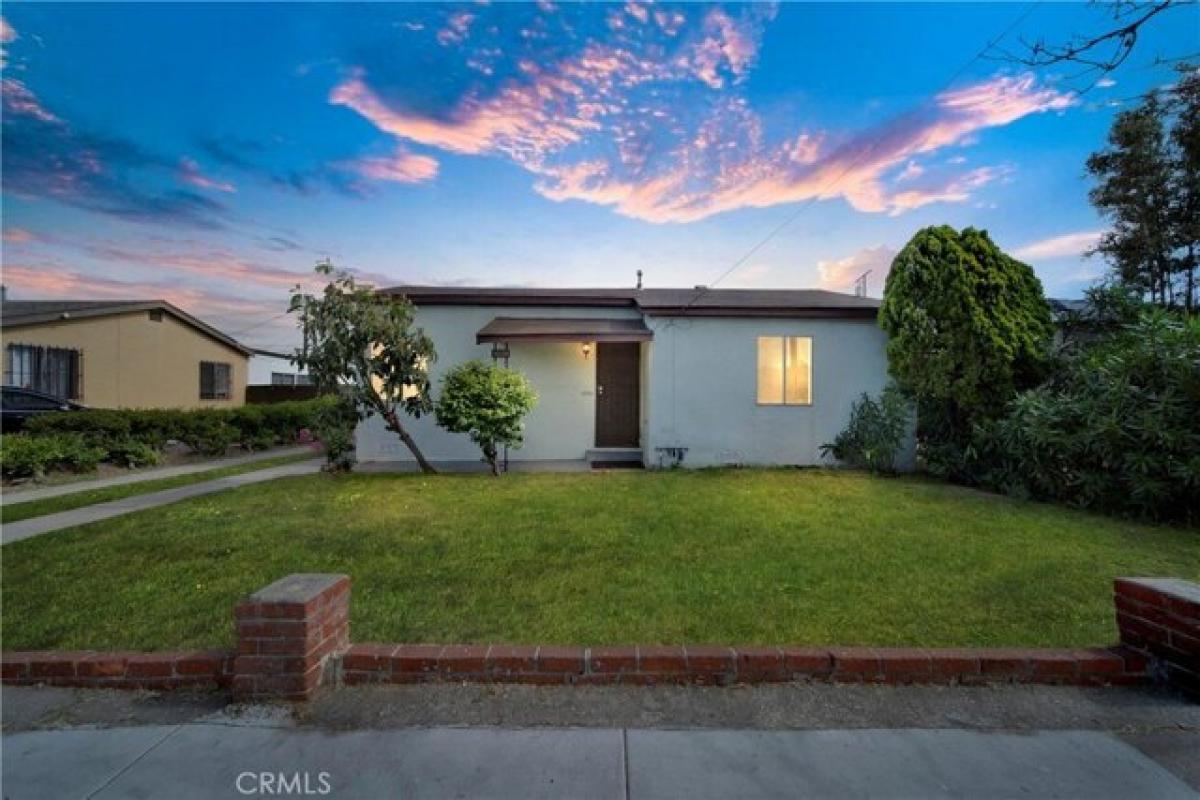 Picture of Home For Sale in Hawthorne, California, United States
