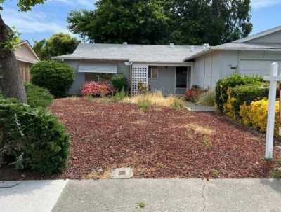 Home For Sale in Vacaville, California