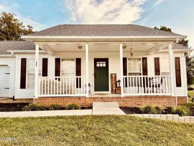 Home For Sale in Madisonville, Tennessee