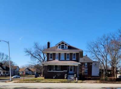 Home For Sale in Moberly, Missouri