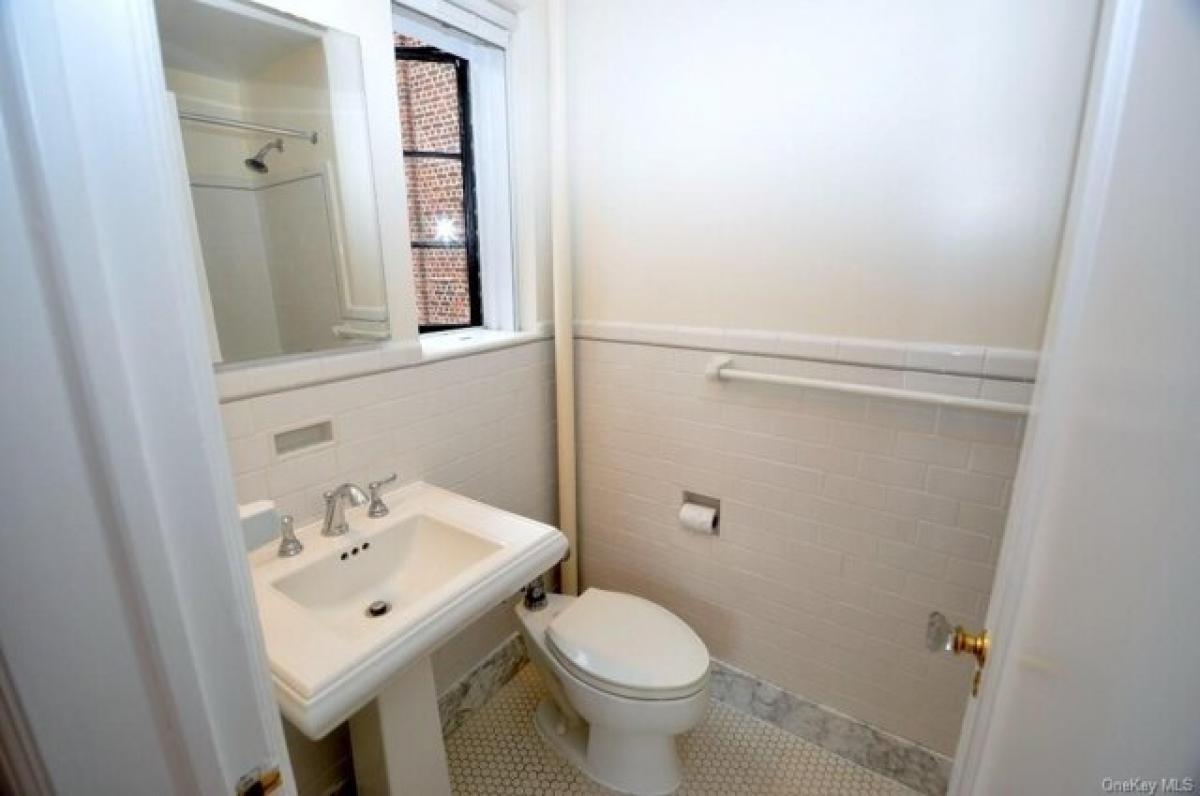 Picture of Apartment For Rent in Scarsdale, New York, United States