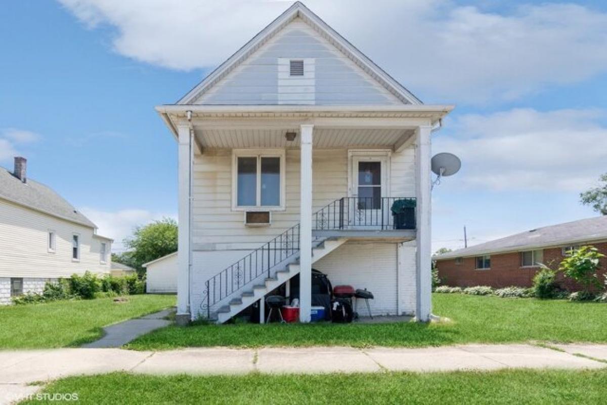 Picture of Home For Sale in Calumet City, Illinois, United States