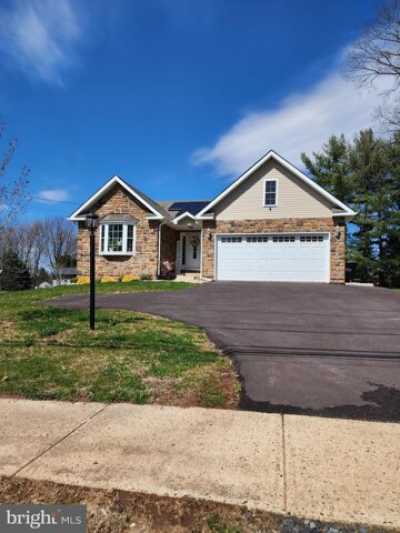 Home For Sale in Harleysville, Pennsylvania