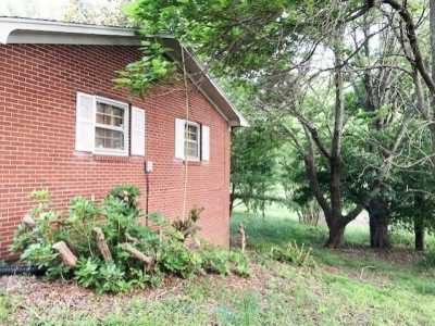 Home For Sale in Woodlawn, Virginia