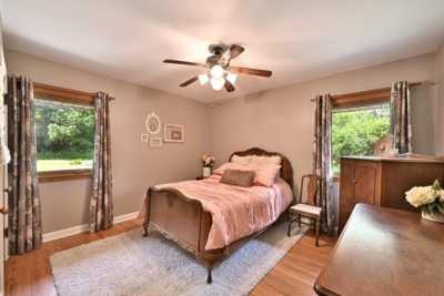Home For Sale in Menomonee Falls, Wisconsin
