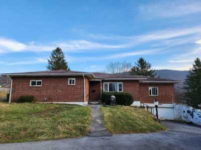 Home For Sale in Bluefield, West Virginia