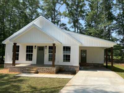 Home For Sale in Slocomb, Alabama