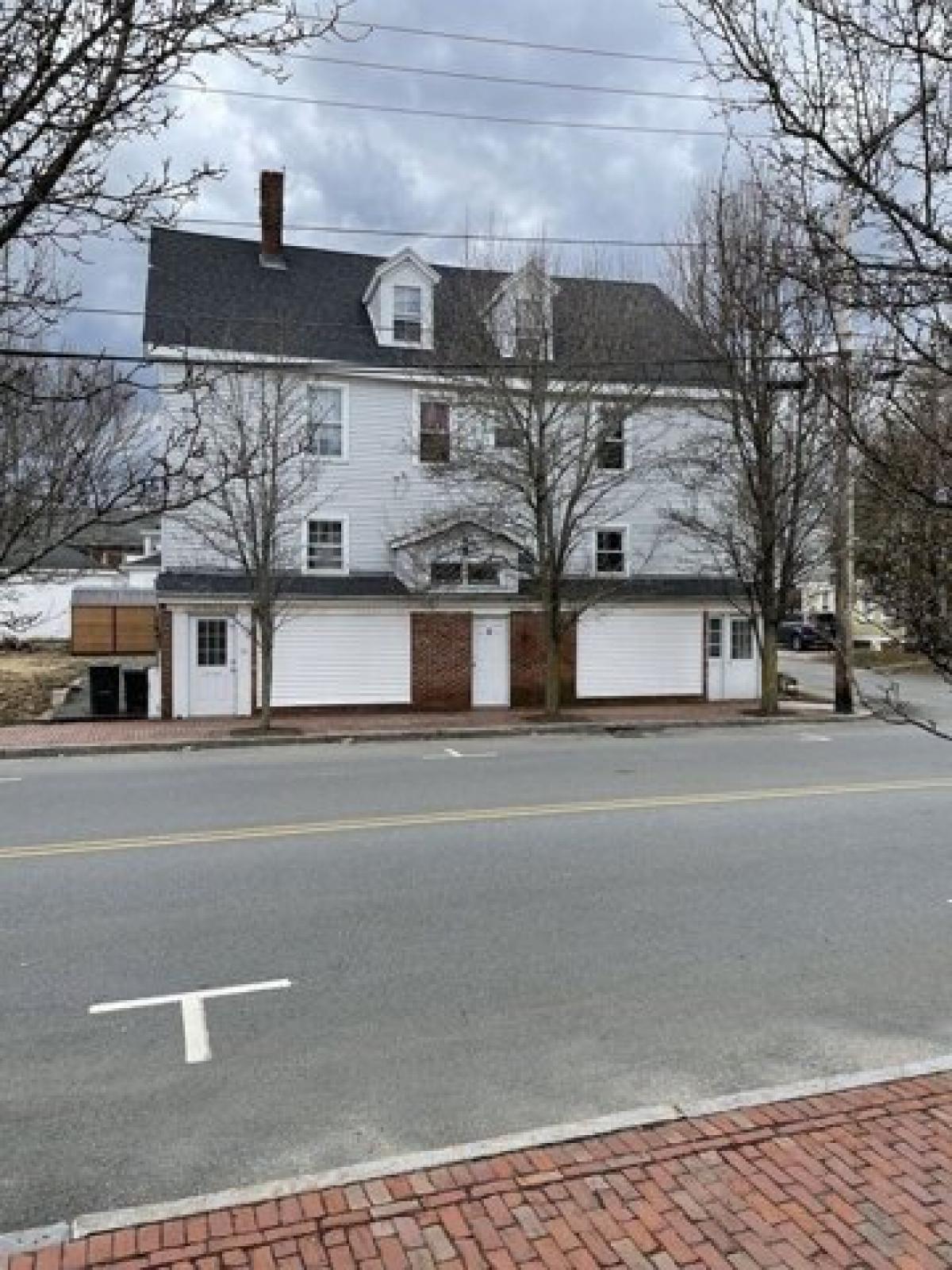 Picture of Home For Sale in Amesbury, Massachusetts, United States