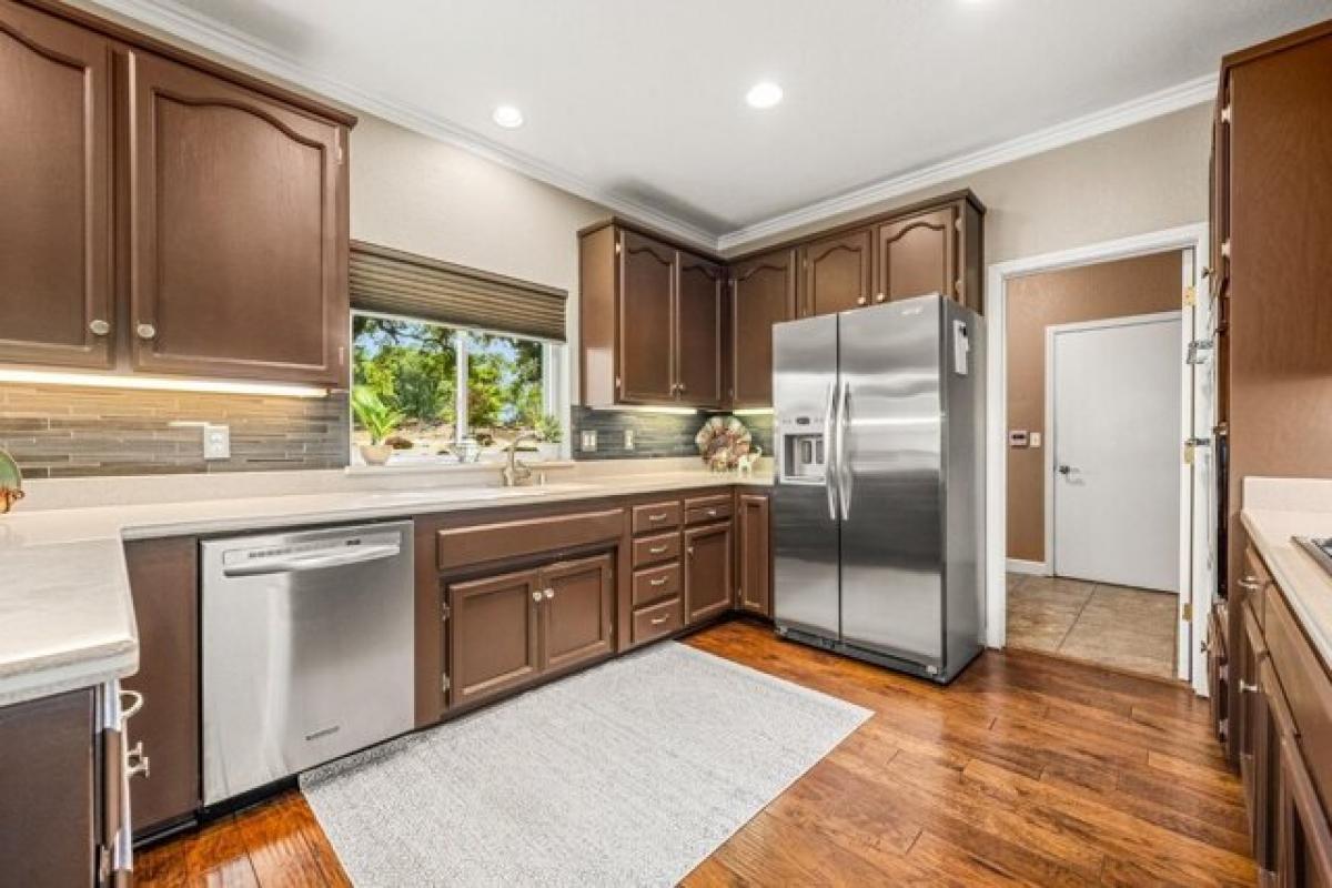 Picture of Home For Sale in El Dorado, California, United States