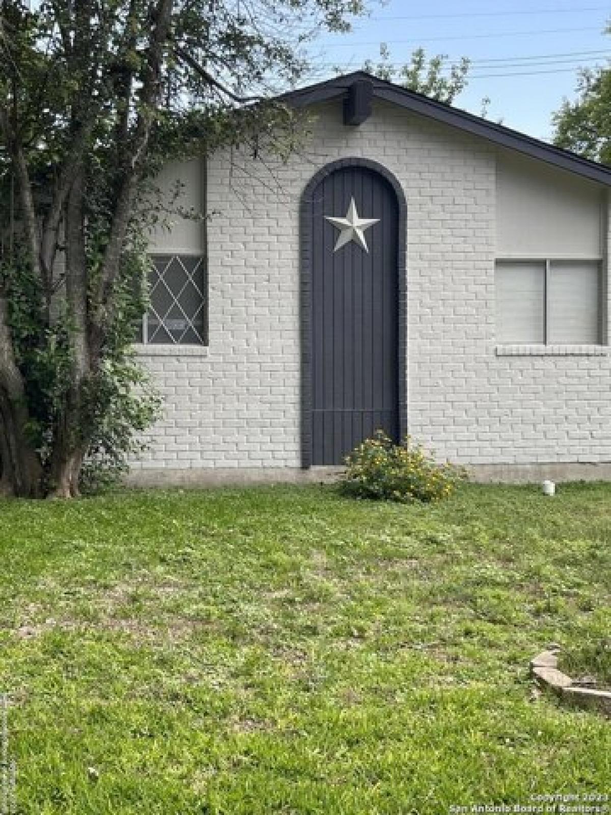 Picture of Home For Sale in Live Oak, Texas, United States