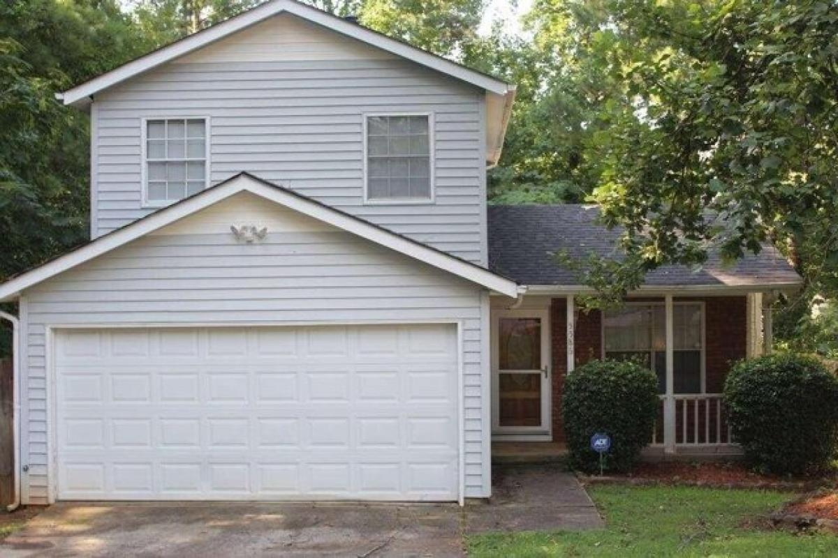 Picture of Home For Sale in Lithonia, Georgia, United States