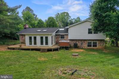 Home For Sale in Warrenton, Virginia