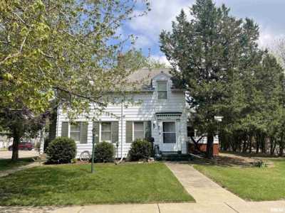 Home For Sale in Henry, Illinois