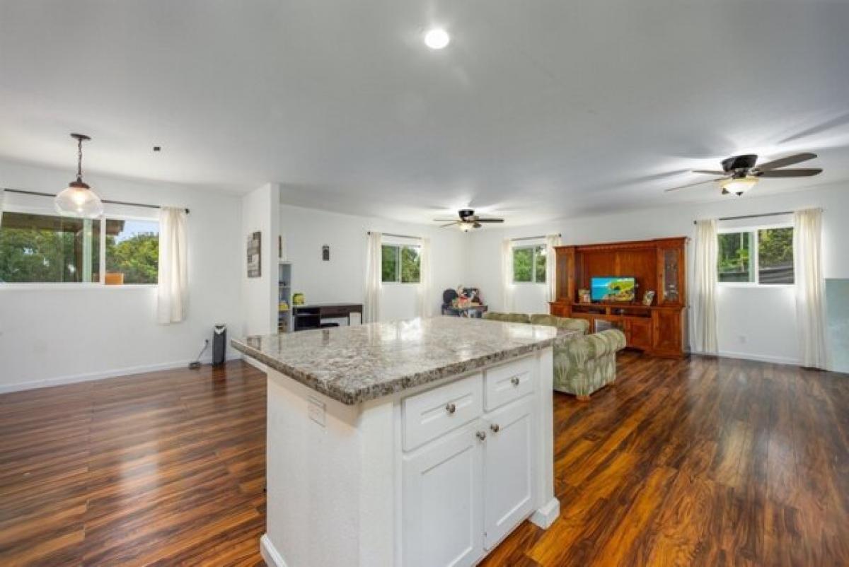 Picture of Home For Sale in Captain Cook, Hawaii, United States