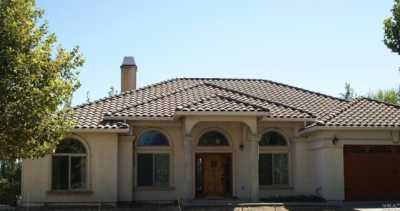 Home For Sale in Dixon, California