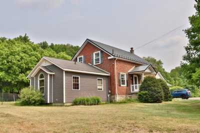 Home For Sale in Mooers, New York