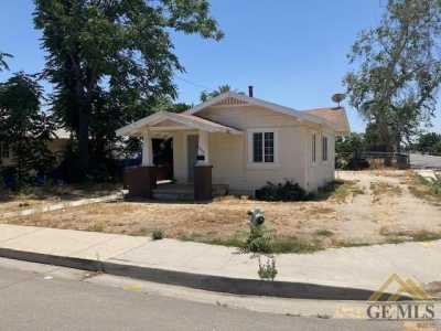 Home For Sale in Wasco, California