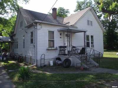 Home For Sale in Du Quoin, Illinois