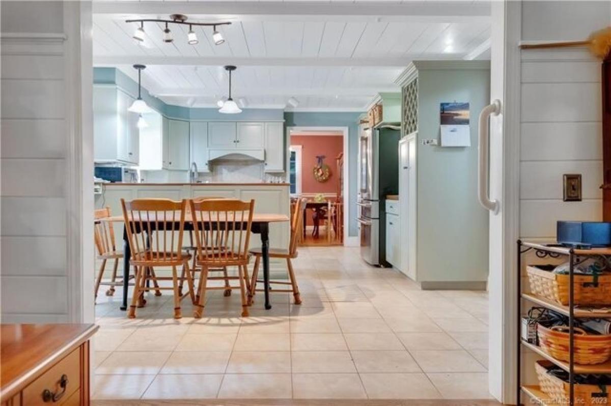 Picture of Home For Sale in Somers, Connecticut, United States