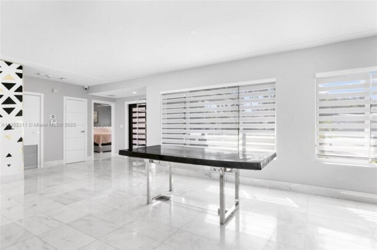 Picture of Home For Sale in North Miami Beach, Florida, United States