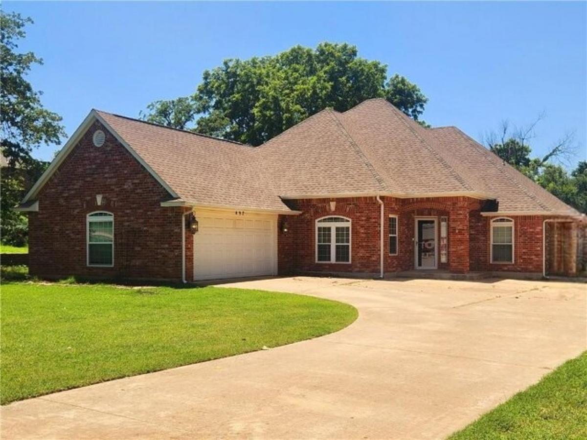 Picture of Home For Sale in Choctaw, Oklahoma, United States