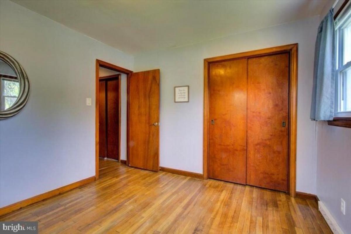 Picture of Home For Sale in Morton, Pennsylvania, United States