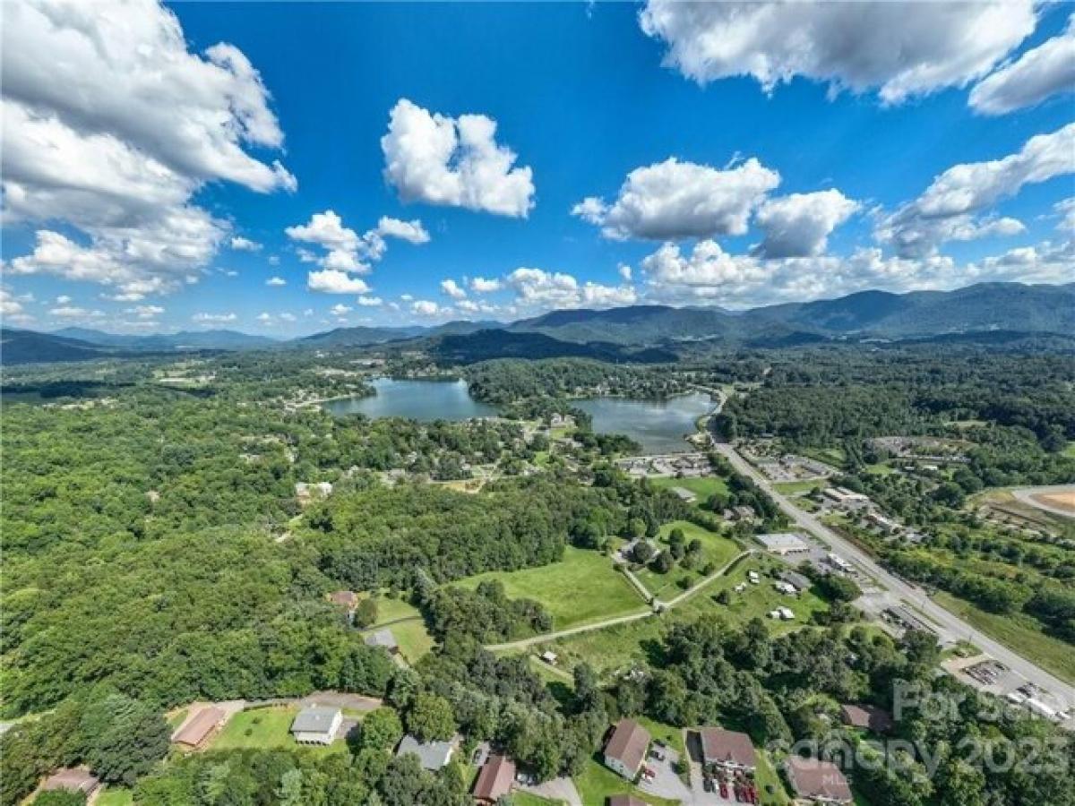 Picture of Residential Land For Sale in Waynesville, North Carolina, United States