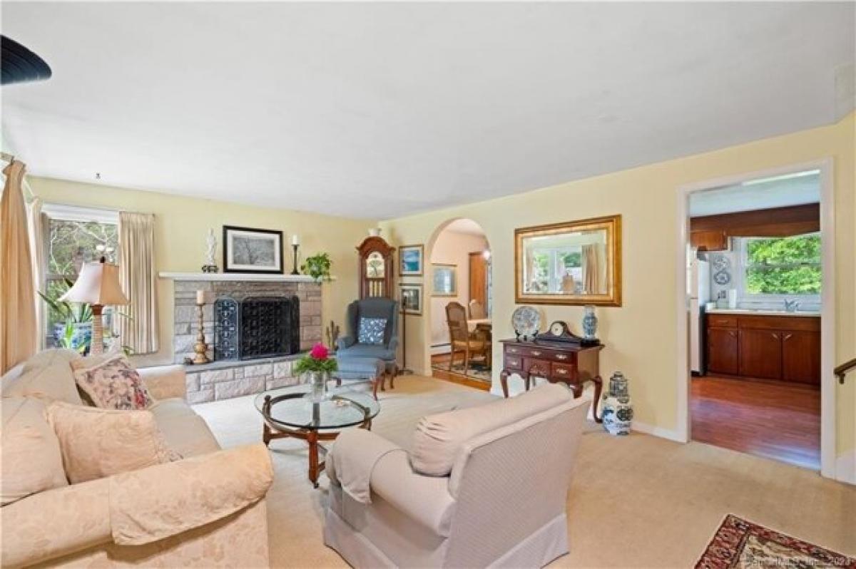 Picture of Home For Sale in Ledyard, Connecticut, United States