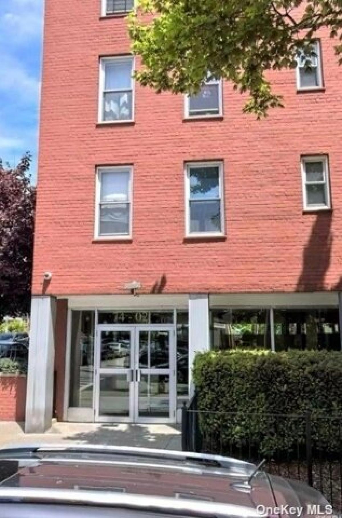 Picture of Home For Rent in Elmhurst, New York, United States