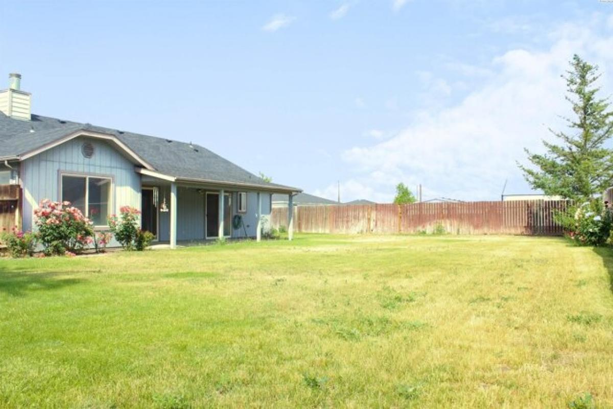 Picture of Home For Sale in Prosser, Washington, United States