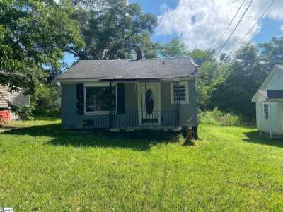 Home For Sale in Laurens, South Carolina