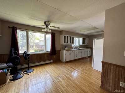 Home For Sale in Gladstone, Michigan