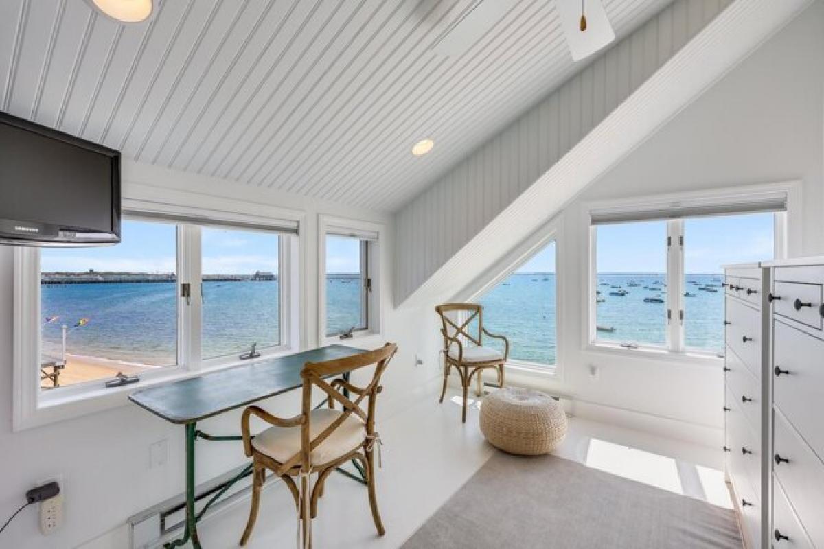 Picture of Home For Sale in Provincetown, Massachusetts, United States