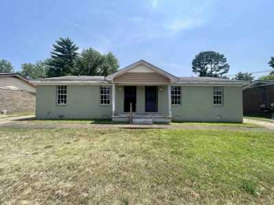 Home For Sale in Jackson, Tennessee