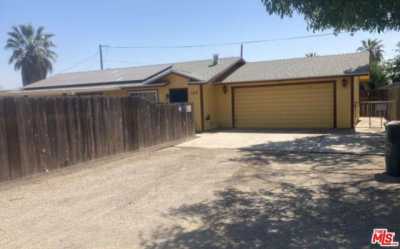 Home For Sale in Buttonwillow, California