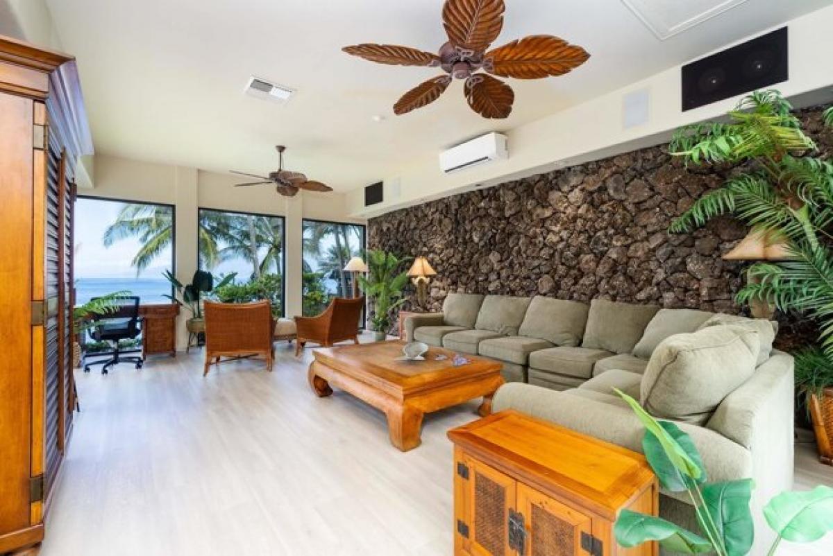 Picture of Home For Sale in Lahaina, Hawaii, United States